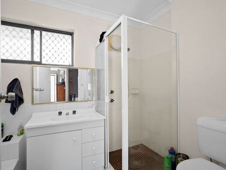 Lakeside Living Just 400m from the Water - Photo 5