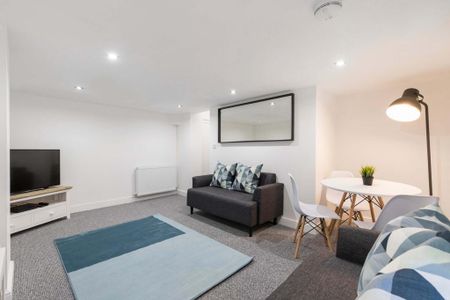 6 bedroom house to rent - Photo 4