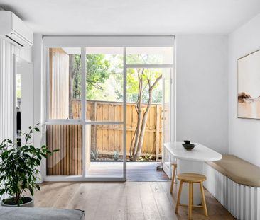 Spacious, Stylish & Perfectly Positioned - Photo 3