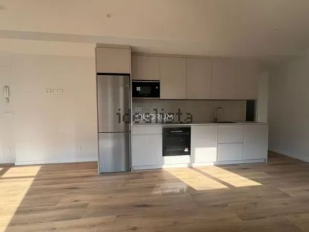 Alquiler de piso en Calle Paulino Mendivil - Photo 2