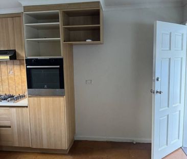 One Bedroom unit in good location - Photo 6
