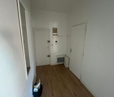 Location Appartement 1 pièce 30m² LA ROCHELLE 17000 - Photo 5