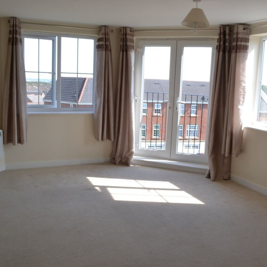 2 Bed Flat, Waggon Road, LS10 - Photo 1