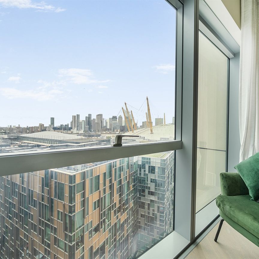 Available from Now - 3 Bed Apartment, Furnished - Photo 1