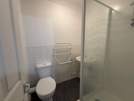 Studio to rent - Photo 5