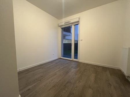 Location Appartement 3 pièces 65m² MAROMME 76150 - Photo 3