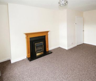 3 bedroom flat to rent - Photo 4