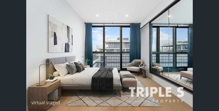 Sun-filled 2 Bedroom Apartment | Separate Layout | 1 Car Space - Photo 2