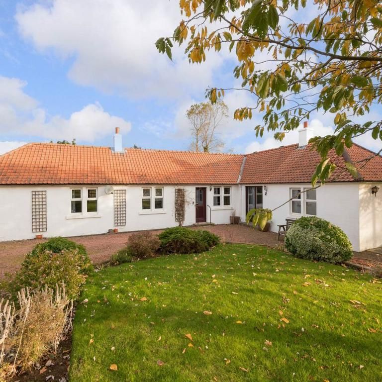 3 bedroom house to rent - Photo 1