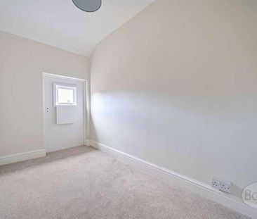 High Street, Petersfield, Hampshire, GU32 - Photo 3