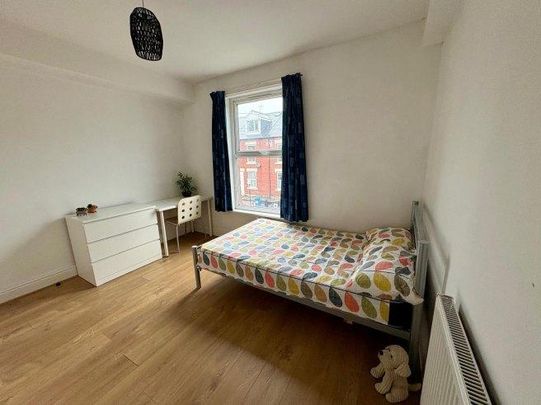 5 bedroom house share to rent - Photo 1