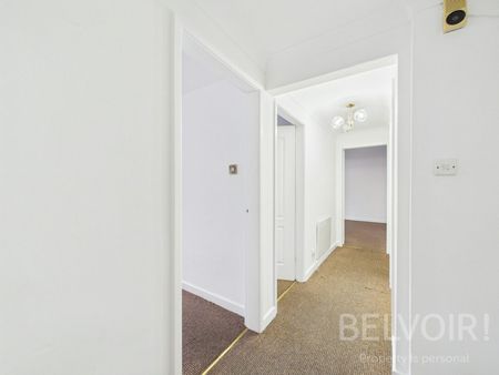 Flat to rent on - Photo 3