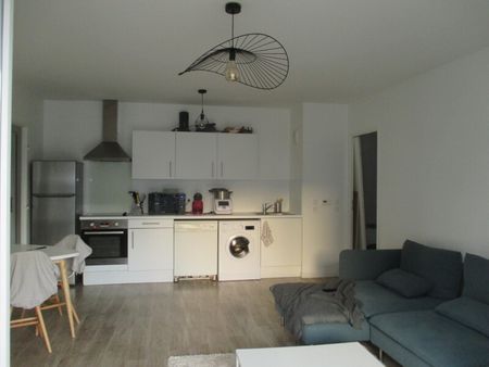 Location Appartement 2 pièces 48m² ORLEANS 45000 - Photo 3