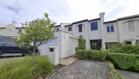 Stunning Fully Furnished Home at “Point Ridge” for Short Term Rental - Photo 5