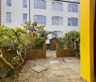 Dewe Road, Brighton - Photo 1
