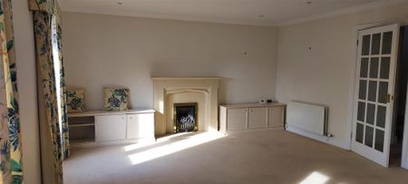 3 bedroom detached house to rent - Photo 5