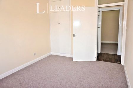 2 bedroom apartment to rent Tomlinson Court, Harborough Road, Leicester, LE2 - Photo 3