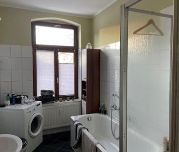 TIPP: Wohnung im 1. OG - mit Balkon und Stellplatz sowie Tageslicht... - Photo 2