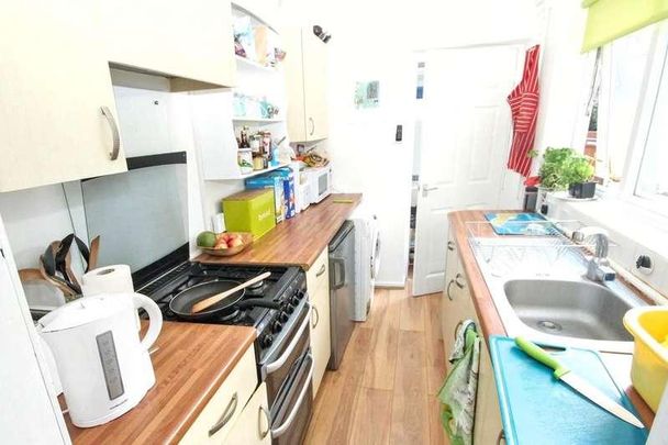 Highland Road, Norwich, NR2 - Photo 1