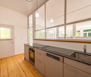 Unique, newly renovated loft apartment - Photo 5