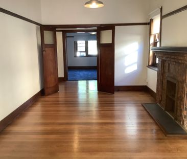 Renovated Period Delight - Photo 3
