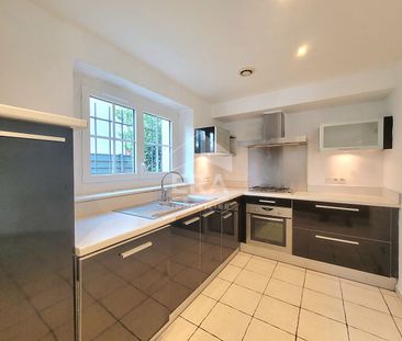 LOCATION PAU CENTRE : Appartement T3 de 90m² en rez de jardin - Photo 4