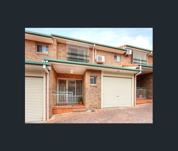 Perfectly Positioned, Easy Living! - Photo 5