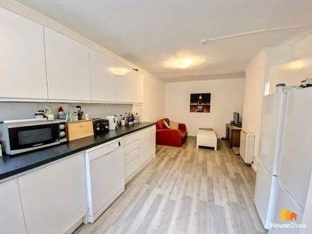 5 bedroom maisonette to rent - Photo 5