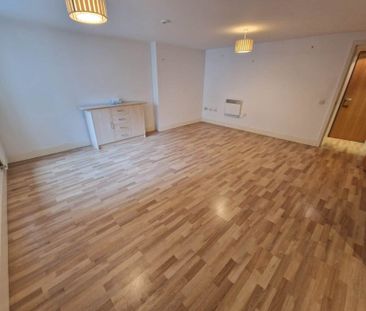 Price £950 pcm - Available 20/01/2026 - Part Furnished - Photo 3