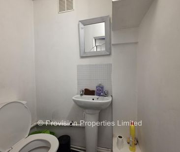 5 Bedroom Student House Headingley - Photo 2