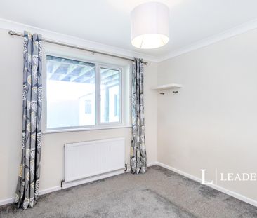 3 bedroom house to rent Sandy Beach Estate, PO11 - Photo 3