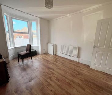 2 bedroom maisonette to rent - Photo 6