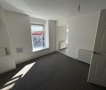 Flat For Rent Llewellyn Street, Pentre - Photo 1