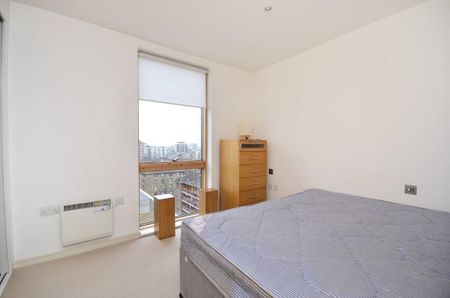 2 bedroom penthouse to rent - Photo 4