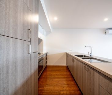 216/314 Pascoe Vale Road, Essendon VIC 3040 - Photo 3