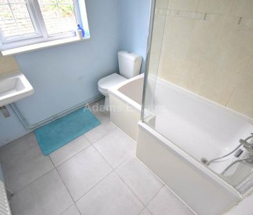 4 bedroom terraced house to rent - Photo 4