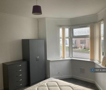 1 bedroom in a house share to rent - Photo 5