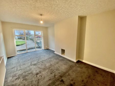 3 bedroom semi-detached house to rent - Photo 2