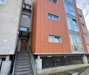 Hermit Road, London, E16 - Photo 2