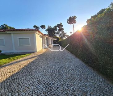 Luxury House for rent in Almada, Portugal - Photo 2