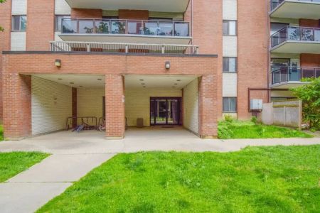 apartments at 45 Paisley Boulevard W - Photo 5