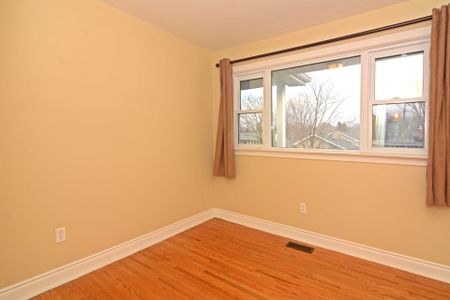 For Lease - 1437 Westbrook Drive Unit# Main Floor, Peterborough, Ontario - Photo 5