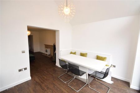 2 bedroom bungalow to rent - Photo 2