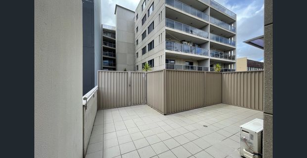 TWO STOREY TOWNHOUSE STYLE APARTMENT - Photo 1