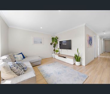 18 Strive Loop, Girrawheen, WA 6064 - Photo 5