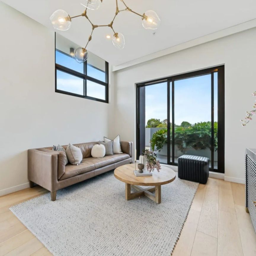 Prime Epping Living with an Extensive Wraparound Entertainer's Balcony - Photo 1