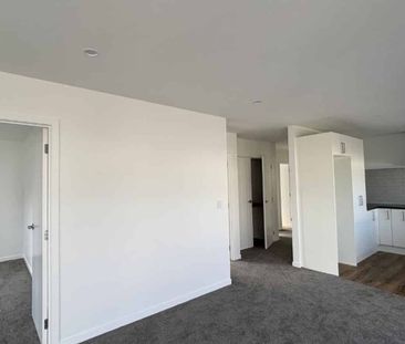 Modern comfort in Tawhero - Photo 5