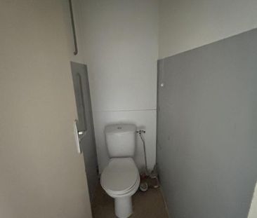 T4 - GRENOBLE - Rue Christophe Turc (Village Olympique) - Photo 6