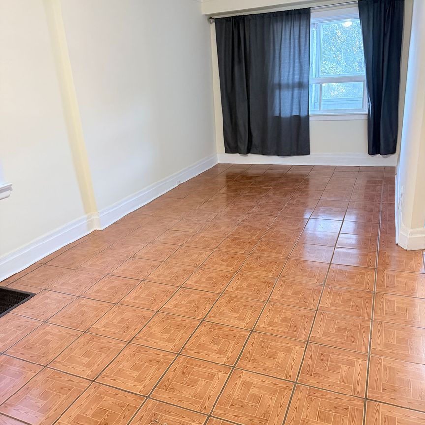 For Lease - 241 Dunraven Drive Unit# Main, Toronto, Ontario - Photo 1