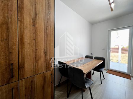 Jumatate de Duplex, 4 camere, 2 locuri de parcare,curte, Mosnita Noua - Fotografie 4